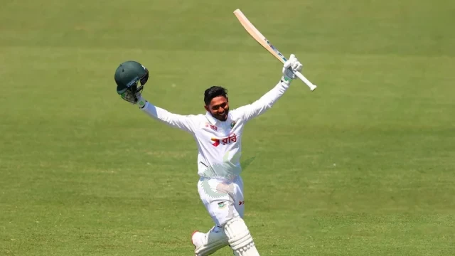 ঐতিহাসিক সেঞ্চুরি বাবা-মাকে উৎসর্গ করলেন তানজিদ তামিম