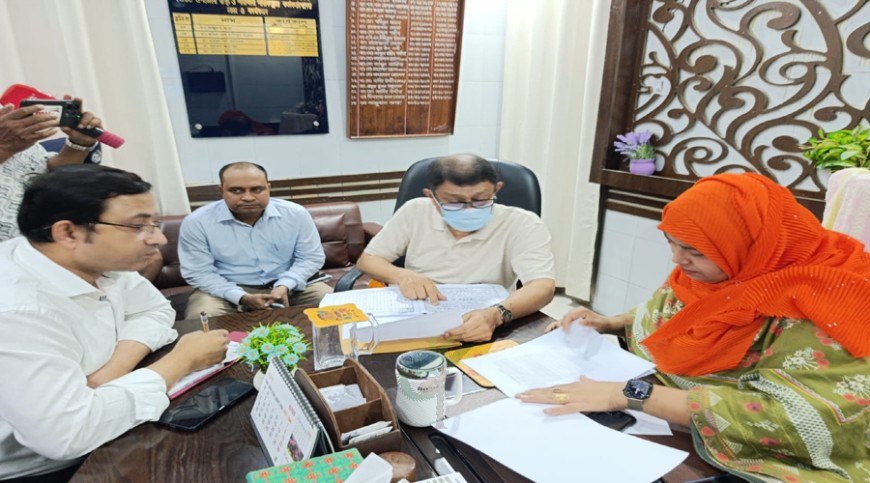 মহেশপুর স্বাস্থ্য কমপ্লেক্সে স্বাস্থ্যমন্ত্রীর আকস্মিক পরিদর্শন