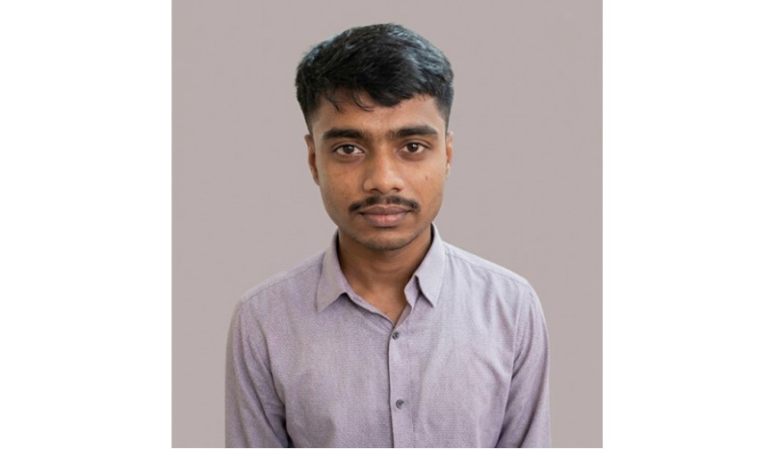 বিজিবির পোশাক, হ্যান্ডকাফ ও অস্ত্রসহ যুবক গ্রেপ্তারের দাবি ডিবির
