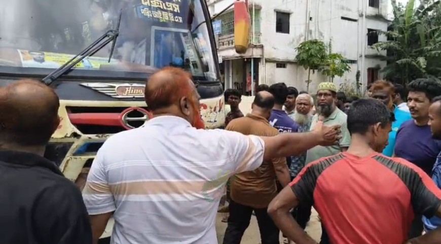 লোহাগড়ায় বাসের ধাক্কায় বৃদ্ধ নিহত