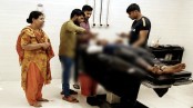 প্রেমিকার হাত কুপিয়ে বিচ্ছিন্ন, মেয়েকে বাঁচাতে গিয়ে আহত বাবা-মা