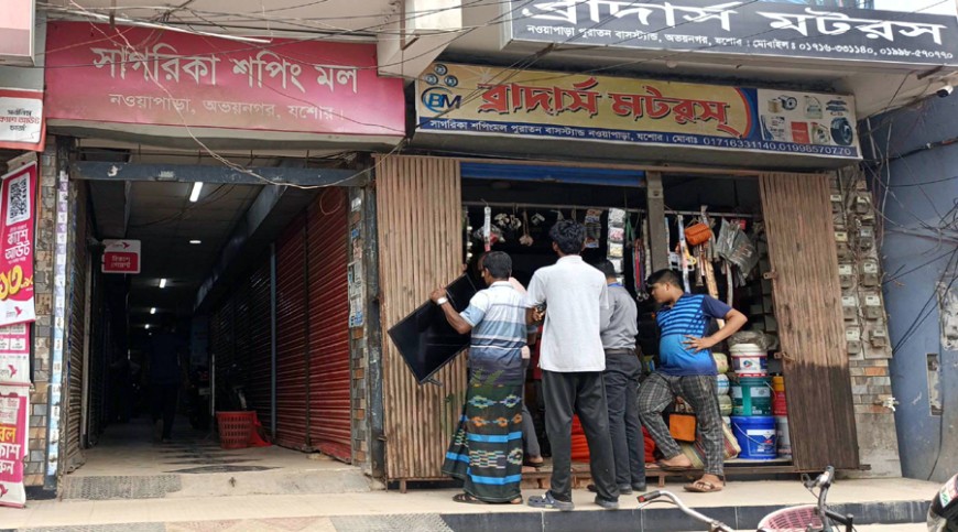 নওয়াপাড়ায় দুই ব্যবসা প্রতিষ্ঠানে চুরি