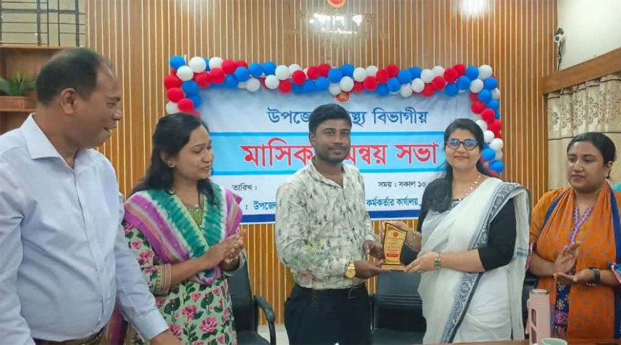 স্বাস্থ্যসেবায় ভালো কাজের স্বীকৃতি, ঝিনাইদহ সদরে ৮ সিএইচসিপিকে সম্মাননা