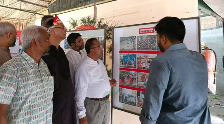 খুলনা বিশ্ববিদ্যালয়ে ‘খবরের পাতায় গণঅভ্যুত্থান ২৪’ এক্সিবিশন