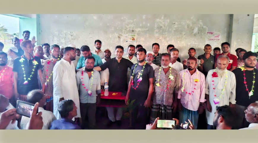 বিএনপিতে যোগ দিলেন আলোচিত গাজী নজরুলের কয়েক অনুসারী