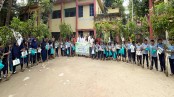 সাতক্ষীরা সাংবাদিক কেন্দ্রেরে উদ্যোগে গাছের চারা ও শিক্ষা উপকরণ প্রদান