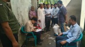 মাপে চাল কম দেওয়ায় পাইকগাছায় দুই ডিলারকে জরিমানা