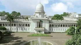 অনিবন্ধিত নিউজ পোর্টাল ও গুজব ছড়ানো পেজ বন্ধের নির্দেশ