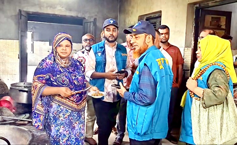 কুষ্টিয়ায় হাসপাতালে দুদকের আকস্মিক অভিযান