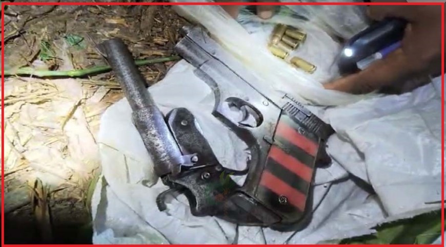 অভয়নগরে হত্যা মামলার আসামির দেওয়া তথ্যে অস্ত্র ও গুলি উদ্ধার