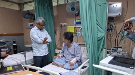 অসুস্থ বিএনপি নেতা জয়কে দেখতে হাসপাতালে প্রতিমন্ত্রী অমিত