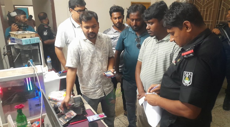 বিদেশিদের আইডি-ড্রাইভিং লাইসেন্সের তথ্য নিয়ে বানানো হতো জাল নথি