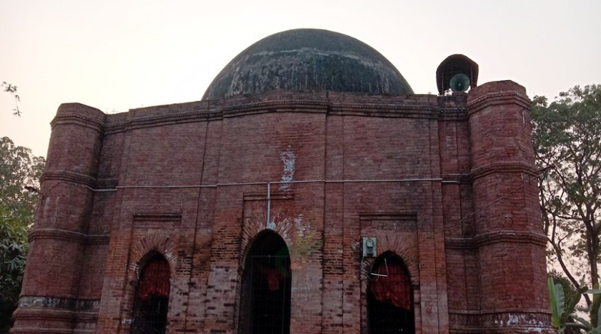 সুলতানি আমলের ‘গলাকাটা মসজিদ’